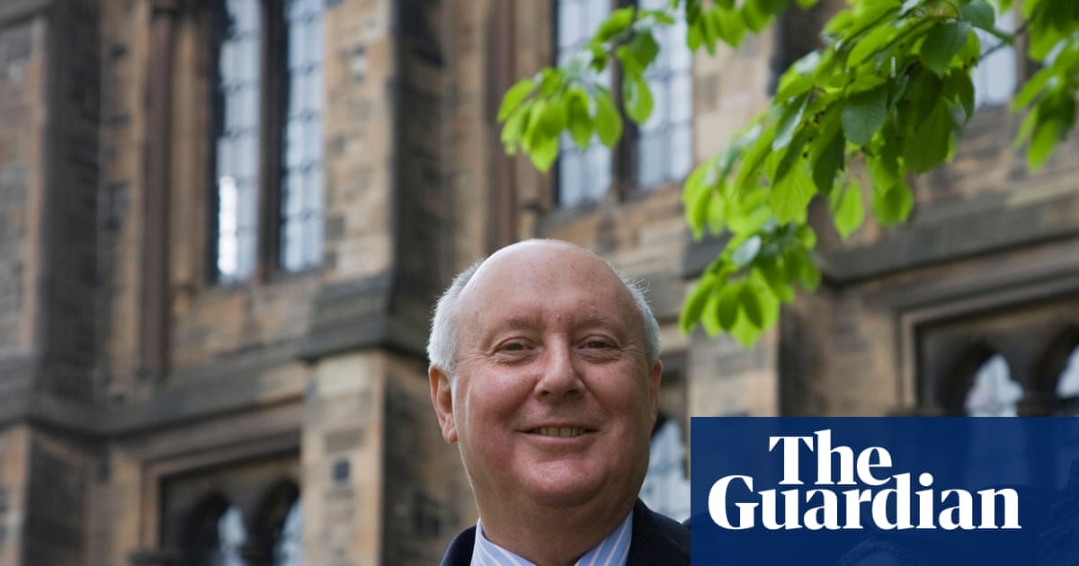 Sir Kenneth Calman obituary