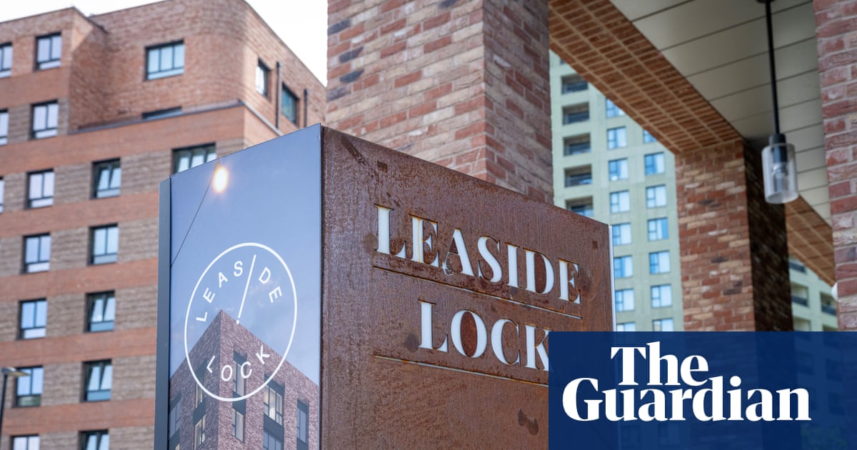 ‘Do not buy these flats’: residents warn about unbearable heat inside London new-builds