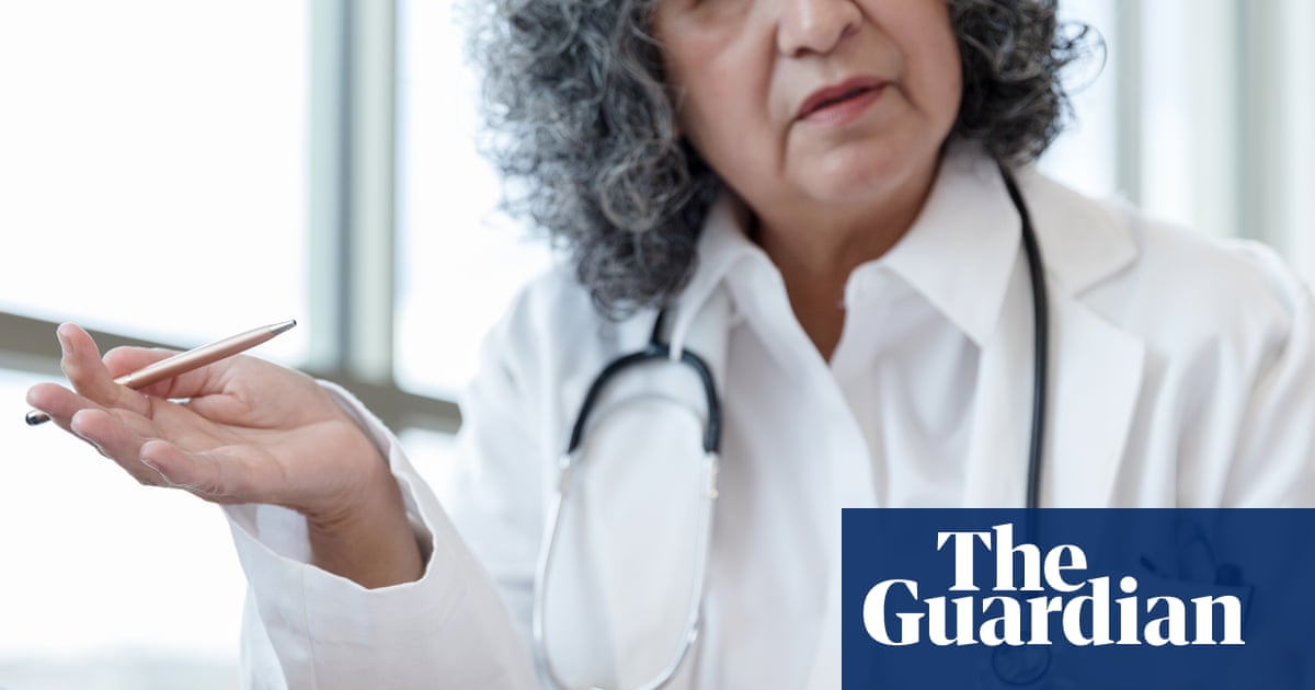 Patients like a medic in a white coat, but often mistake female doctors for nurses